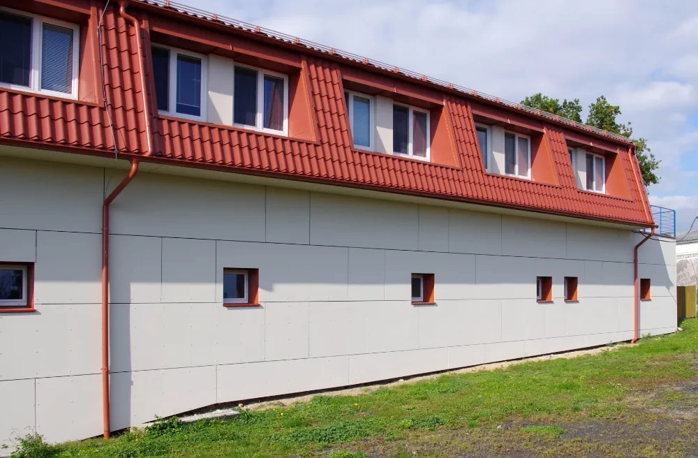 Fasáda administrativní budovy a stavební úpravy, Studénka - Butovice